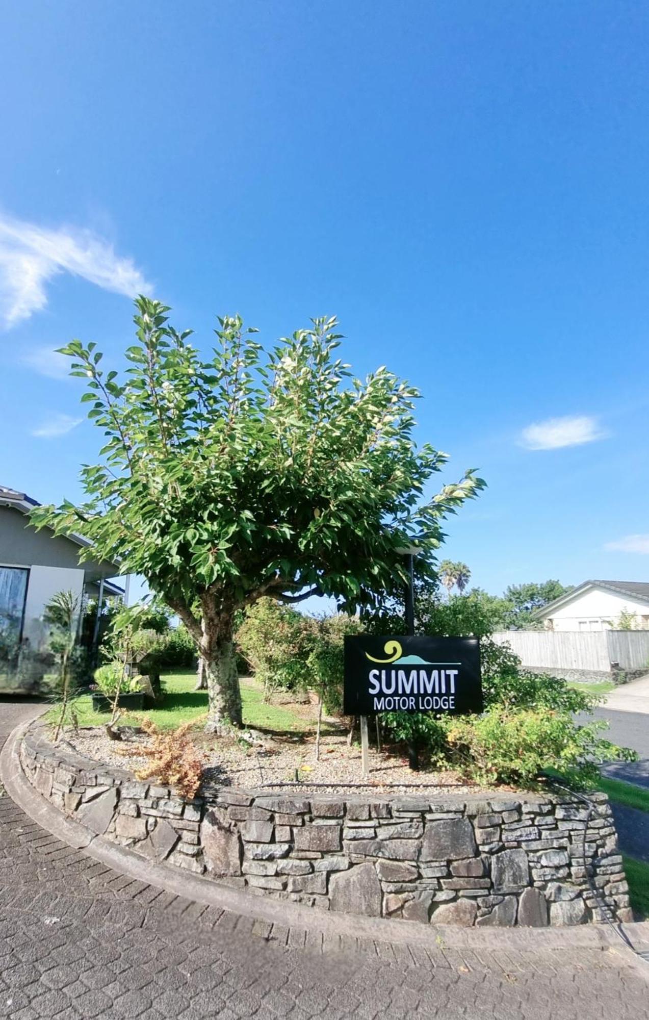 Summit Motor Lodge Tauranga Exterior foto